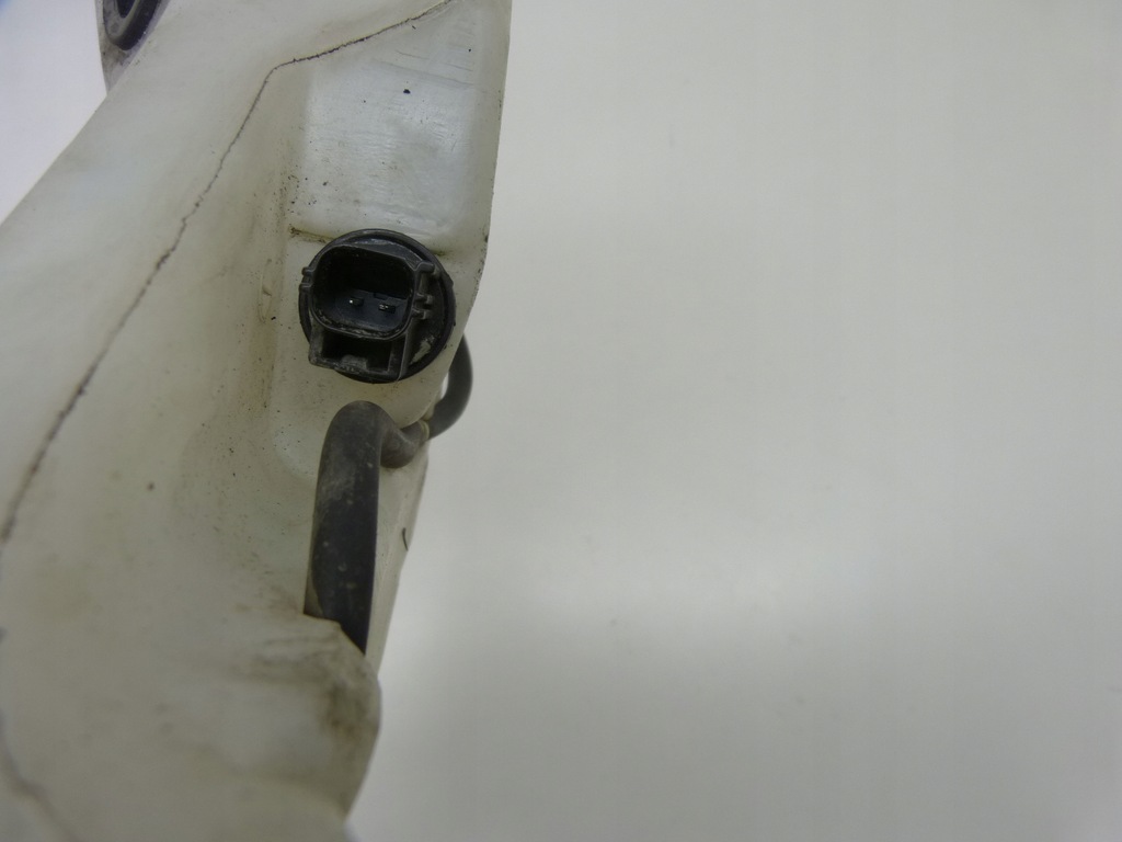 фото №4, Бачок омывателя 30657122 volvo s40 ii