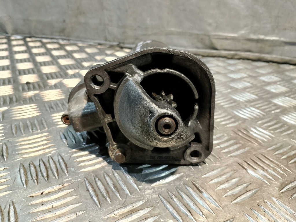 Купити Стартер двигуна volvo v50 1 1 2.4 d 1 005 831 253