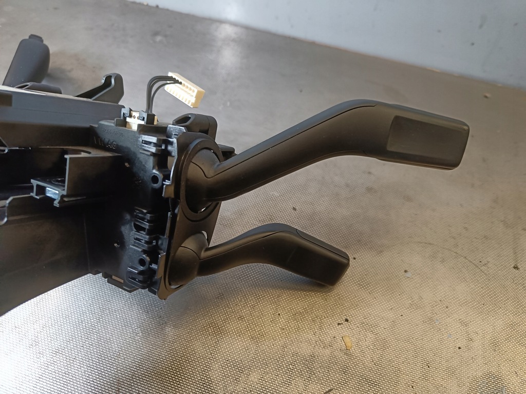 фото №8, Переключатель комбинированный vw cc passat tiguan seat audi круиз-контроль 3c5953501da