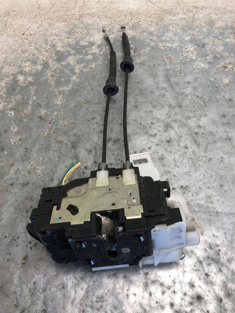 фото №1, Замок двері правий перед hyundai i30 81320-2l020