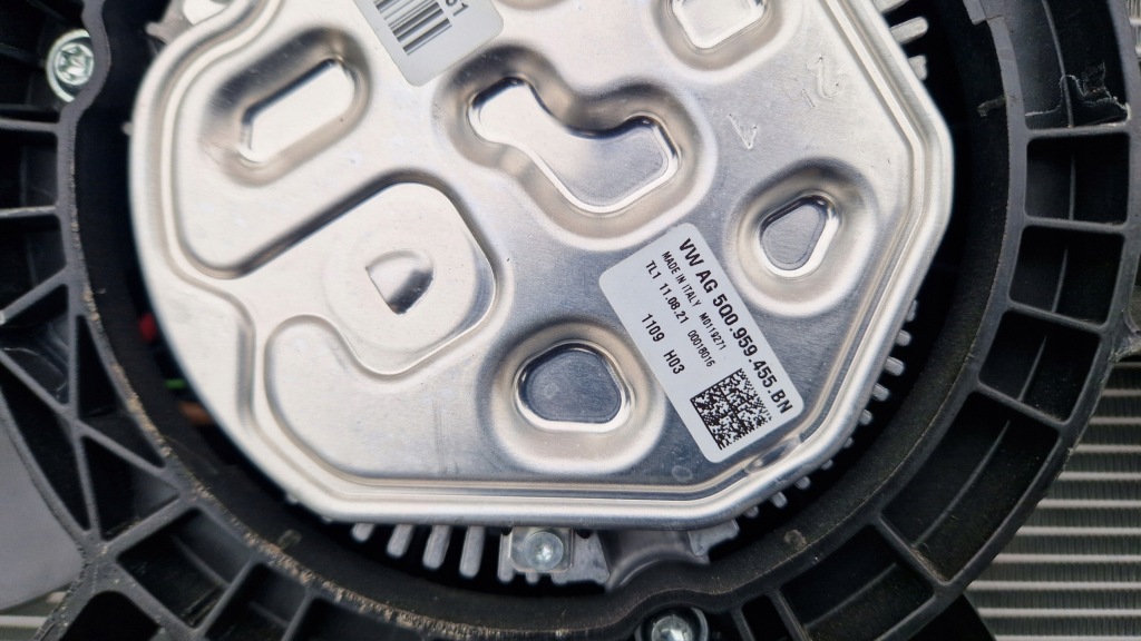 Ремень передний радиатор балка audi q3 рестайлинг  83a 1.5 tfsi 35 tfsi новый комплект с Разборки