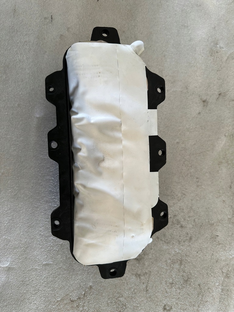 фото №1, Aston martin dbx db11 ventage подушка безпеки пасажира...