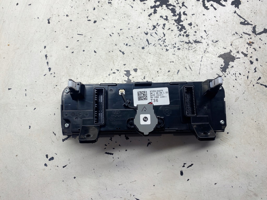 фото №6, Hyundai kona i lift панель кондиционера 97250-k4075