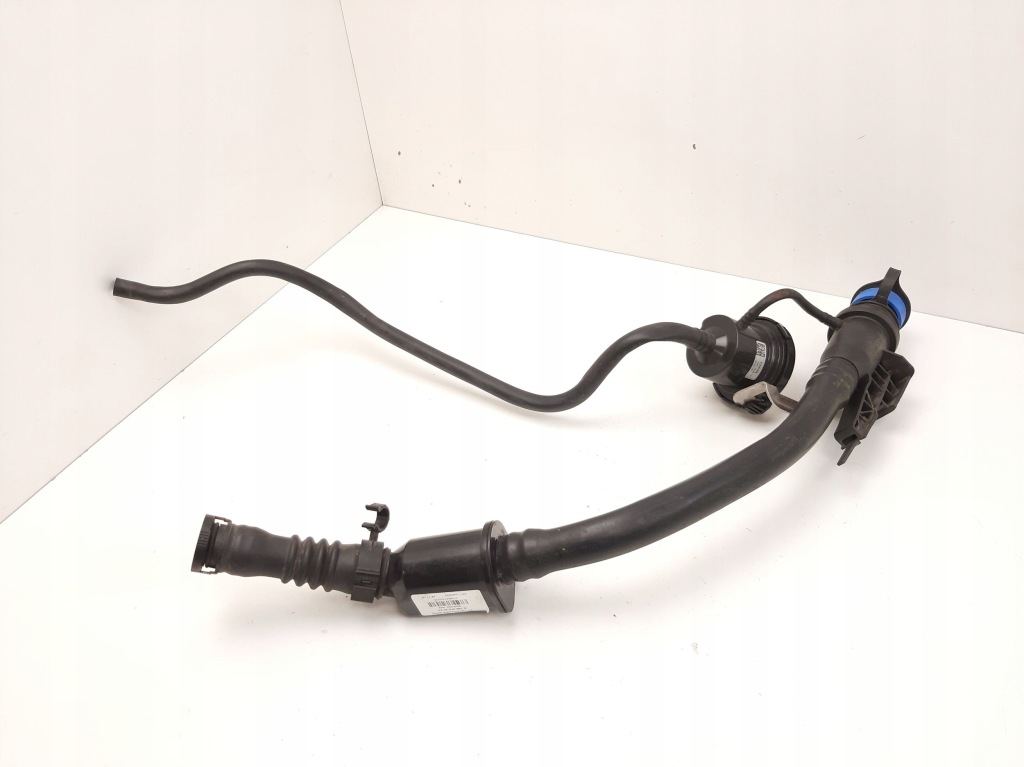 фото №6, 2016 mercedes-benz gle w166 - c292 заливная горловина adblue a1664703020