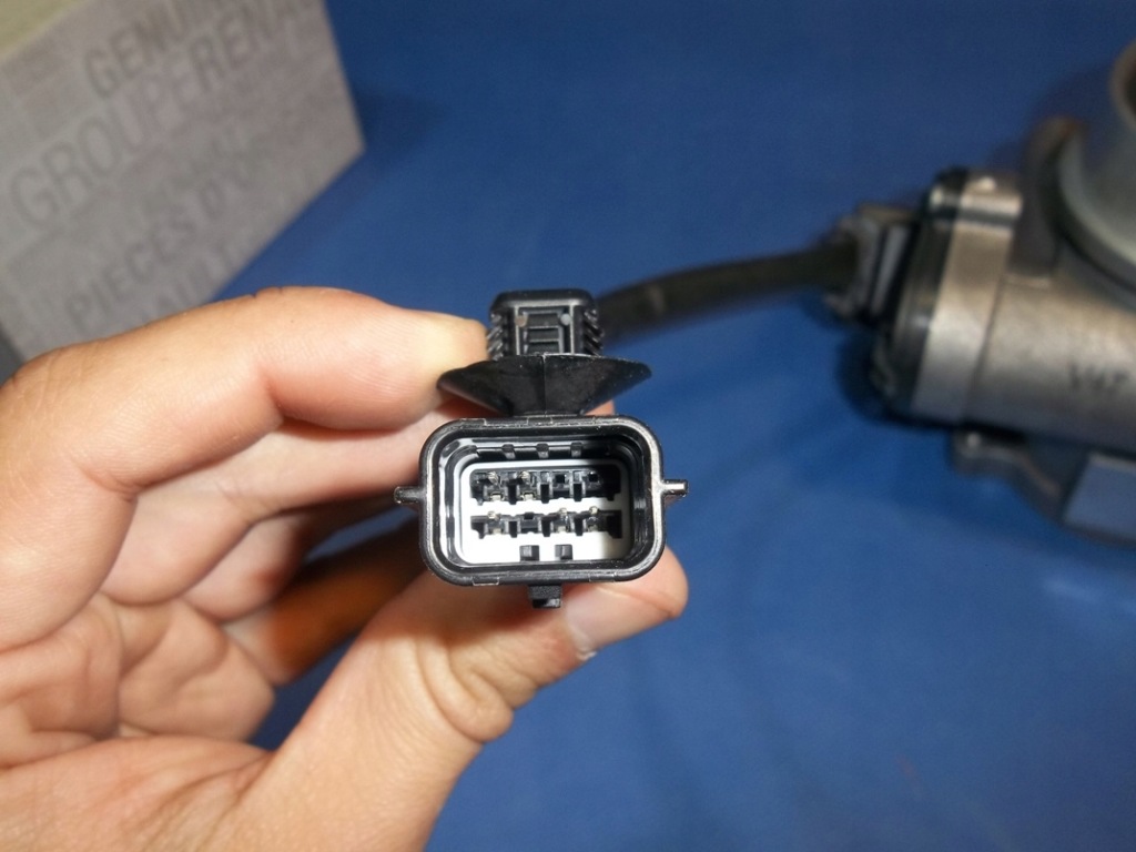 Клапан egr r trafic ii,master iii 2.5dci 147107644r Оригінал