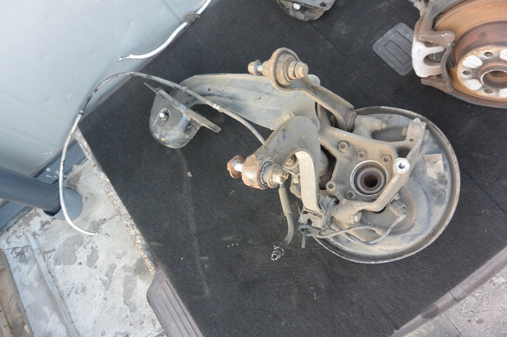 фото №7, Поворотный кулак рычаг задняя audi tt 8j 2.0 tdi quattro