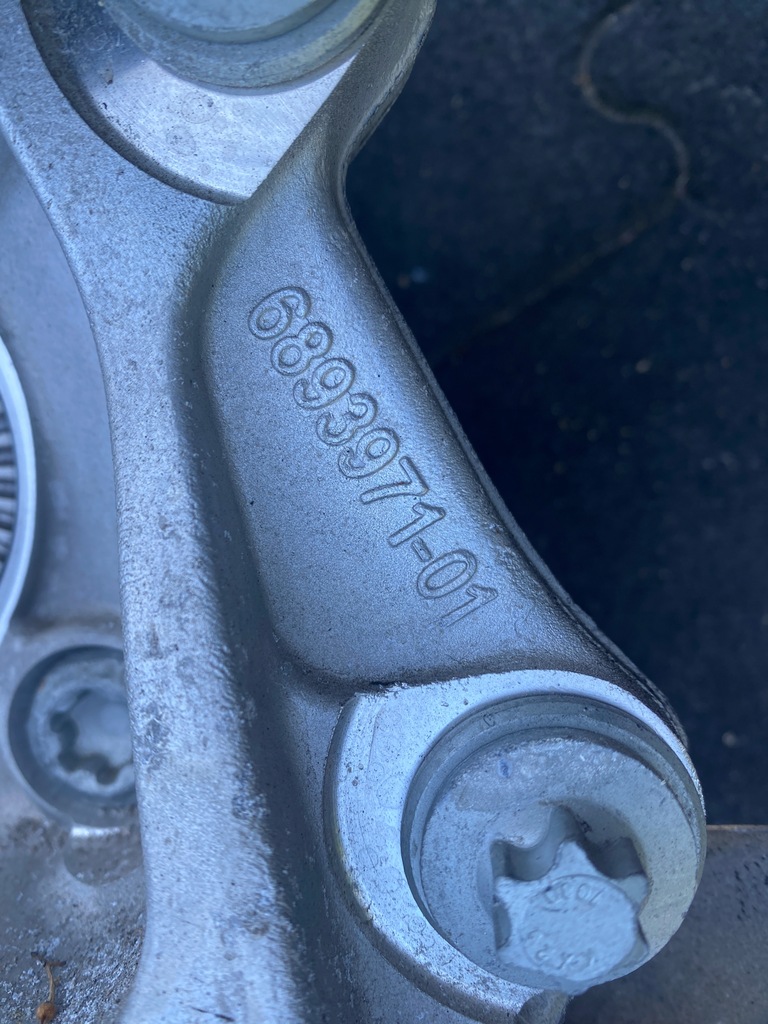 фото №11, Поворотный кулак рычаг задняя bmw x4 g02 пробег 27km