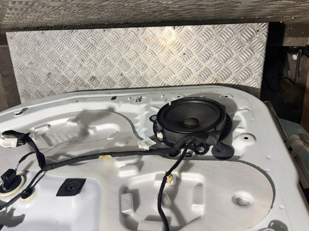 Двері renault express ii правий перед оригінальні 100 % стан bardzo добрий Ціна