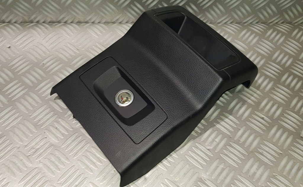 фото №6, Audi q5 80a защита туннель среднего разъём прикуривателя задняя 80a864376