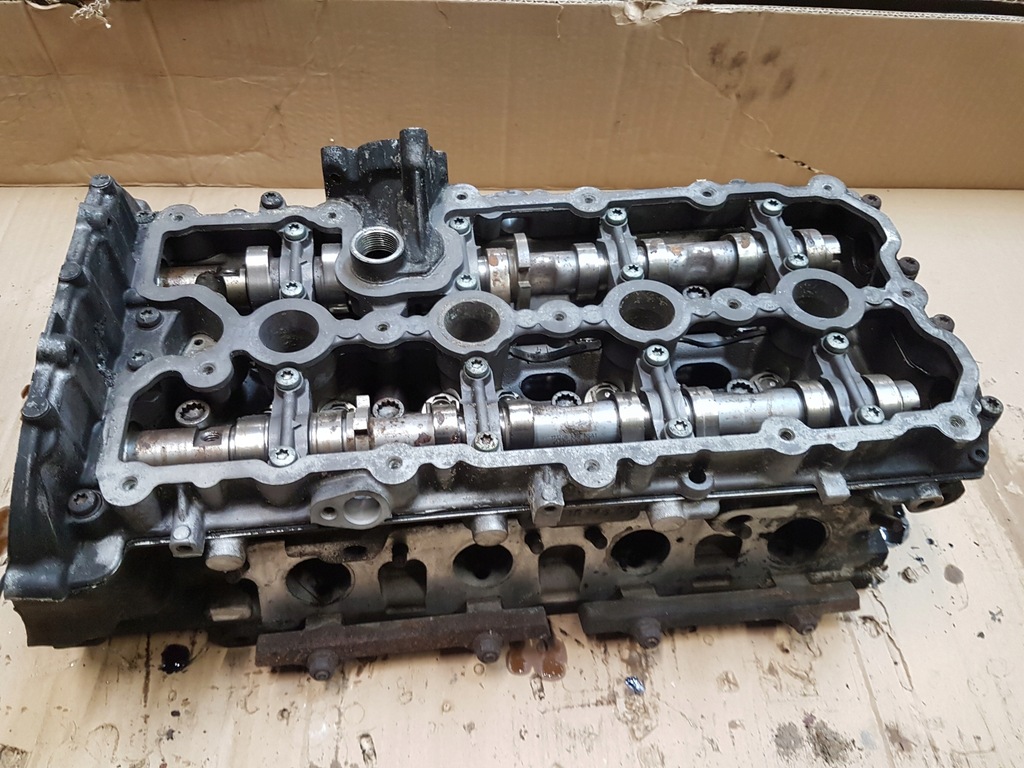 фото №1, Audi rs4 b7 головка правая 079103374ap