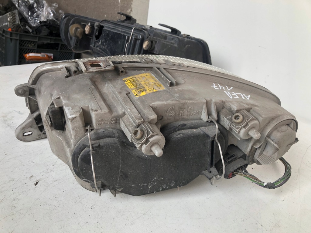 фото №4, Лампа передня права alfa romeo 147