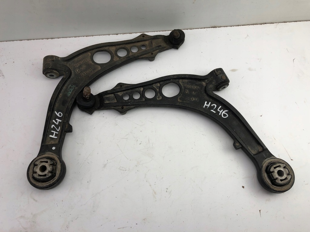 фото №6, Lancia ypsilon важіль prawey лівий перед