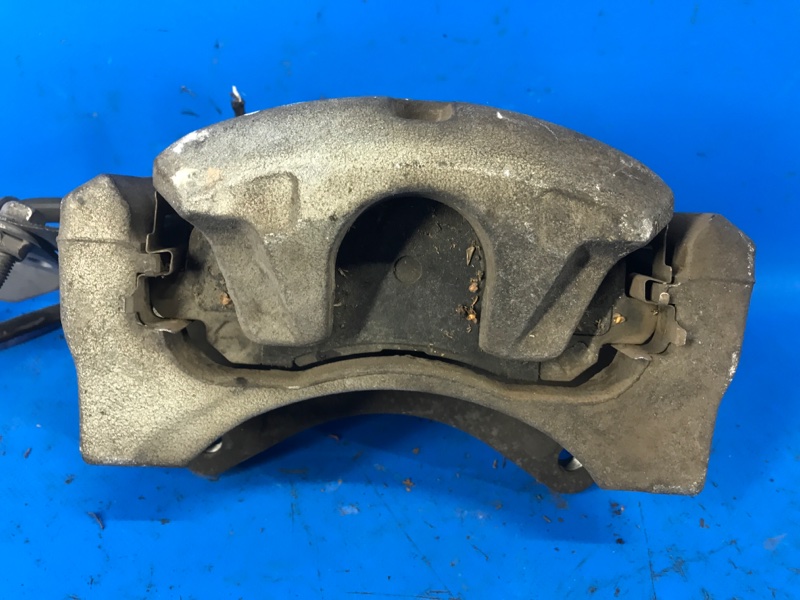 фото №4, Суппорт тормозной przed. правый. jeep compass 06-15 5191238aa