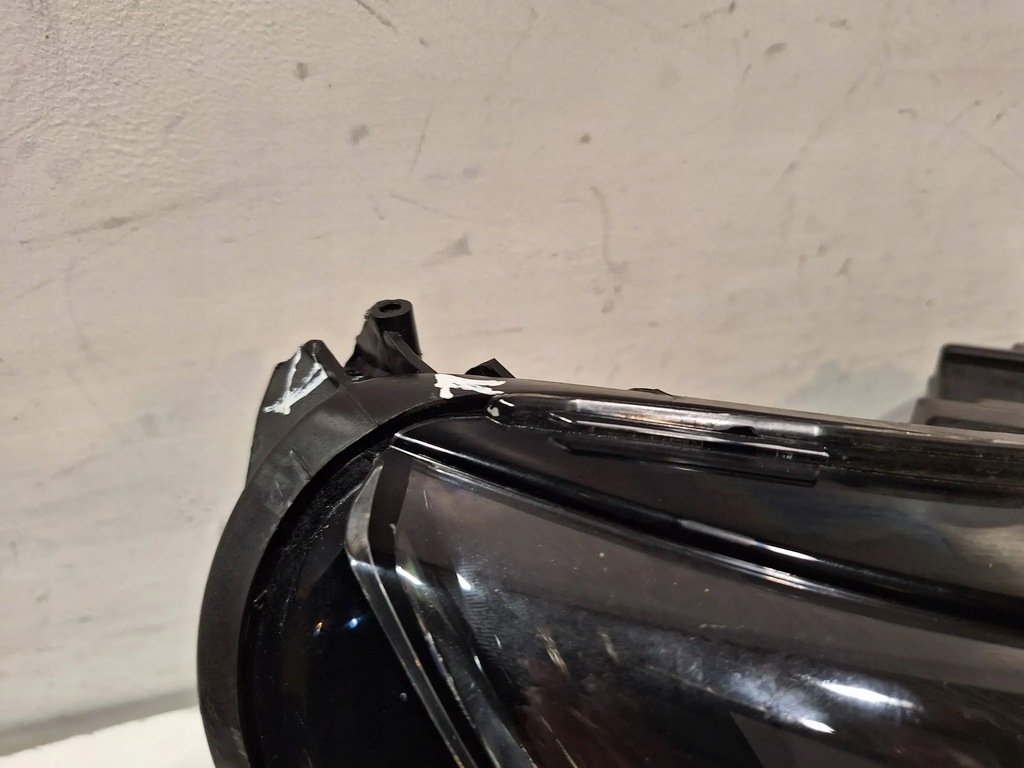 фото №7, Лампа перед правая 39162649 opel corsa f