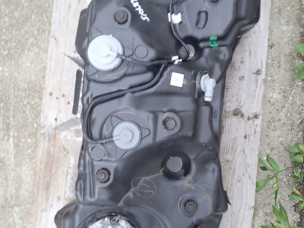фото №7, Бак топлива bak lexus is iii 200t 300 po lift 2018 europa s7111-30620