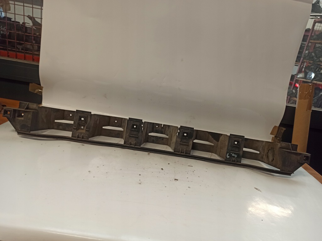 фото №9, Volvo v50 направляющая кронштейн бампера задняя 30698691