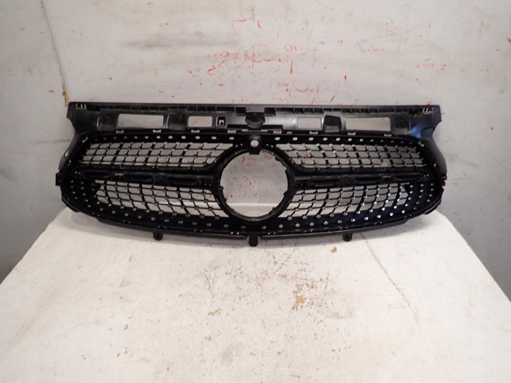 Купить Решётка  mercedes gla w247 2019- a2478889301