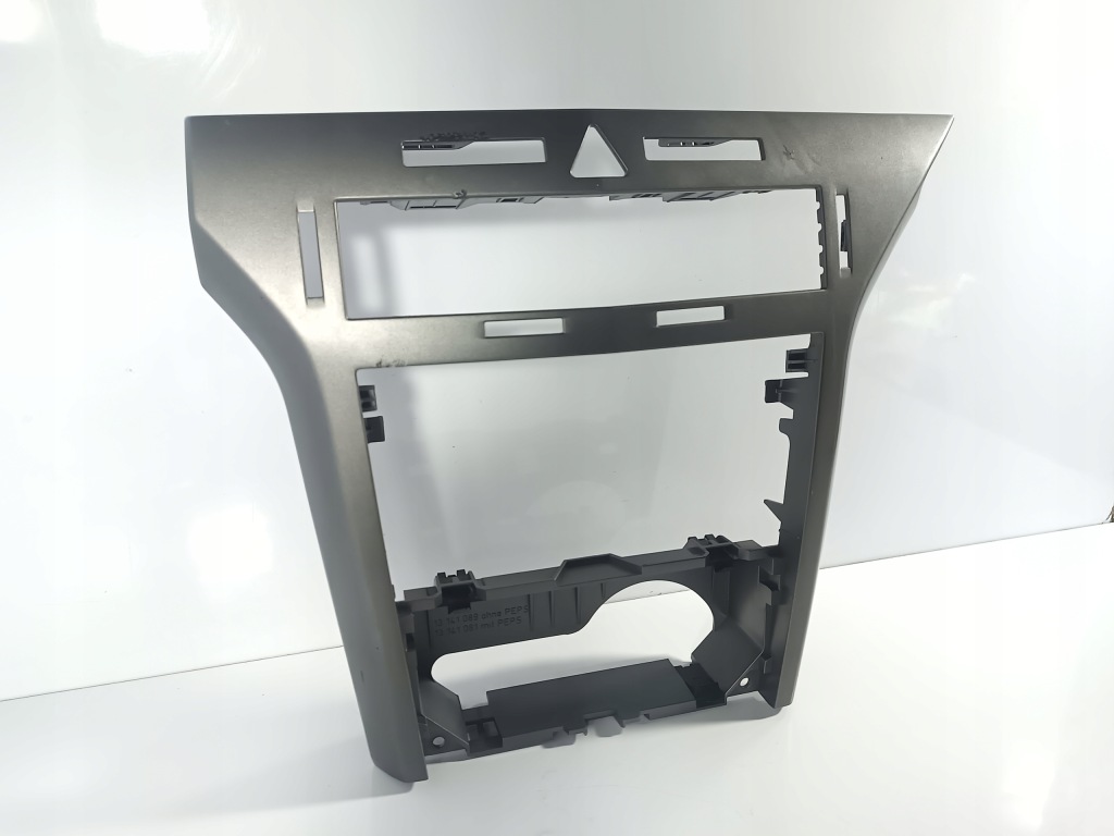 фото №3, Opel astra h 04-10 заглушка консоль рамка радіо оригінальний номер 331985437