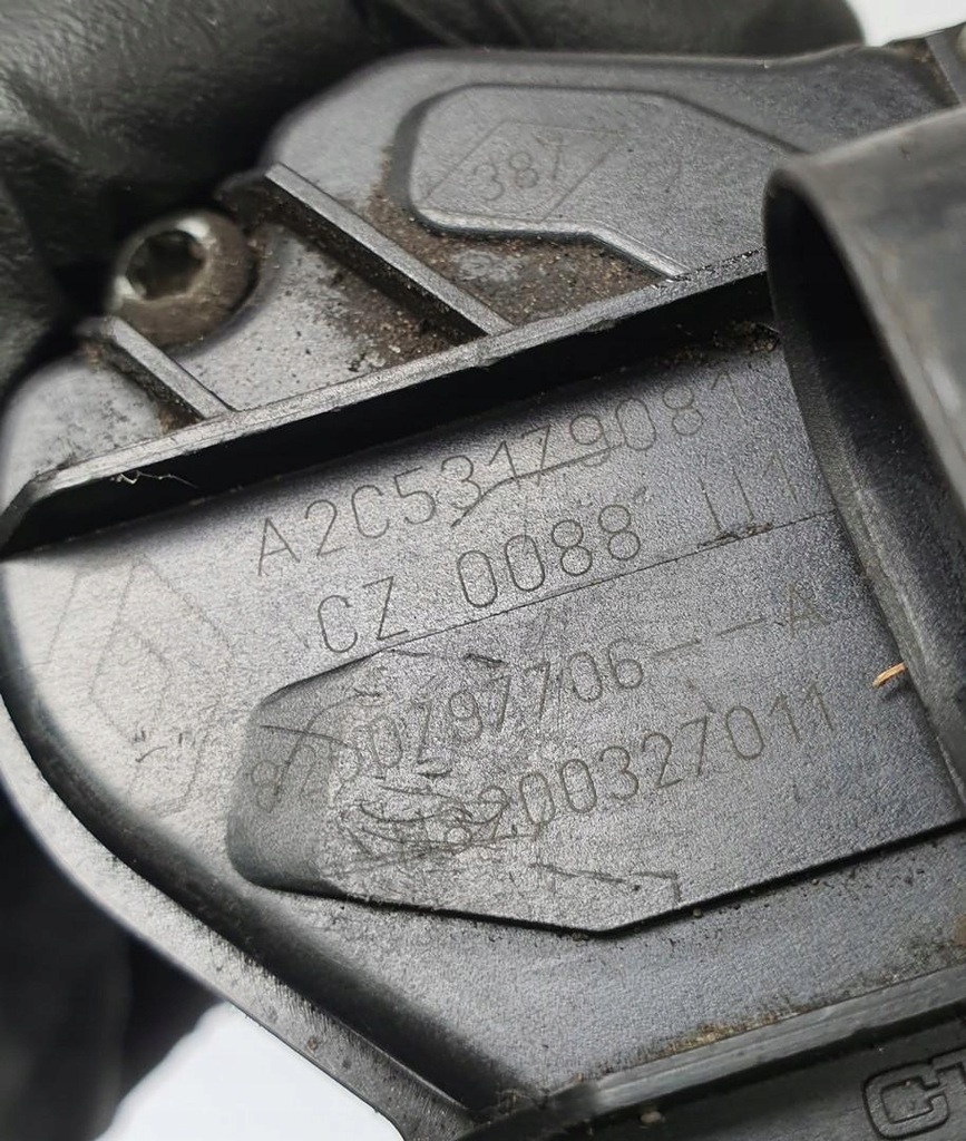 фото №6, Дроссельная заслонка клапан egr renault espace iv 2.0 dci 8200327011