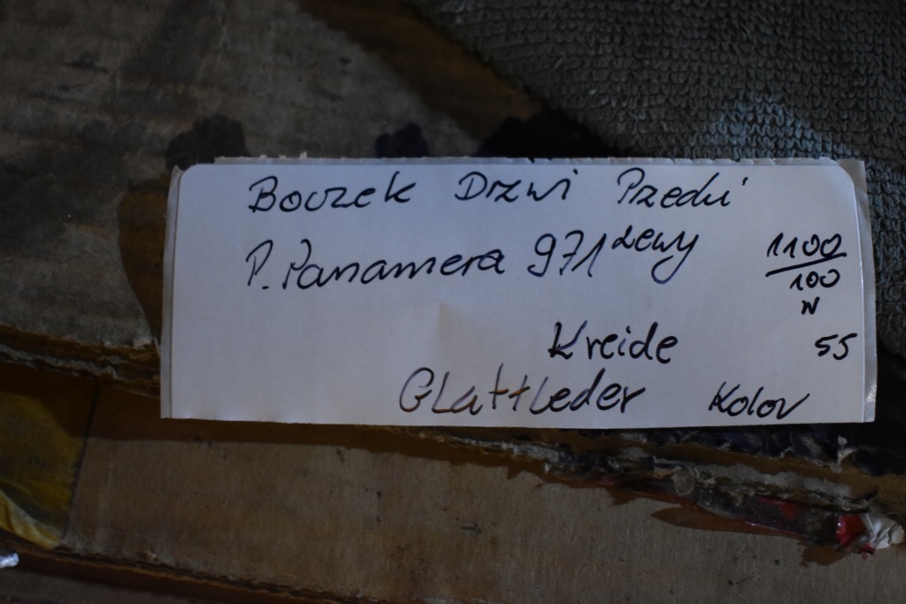 фото №5, Обшивка дверь передний левый porsche panamera 971 glattleder kreide 1