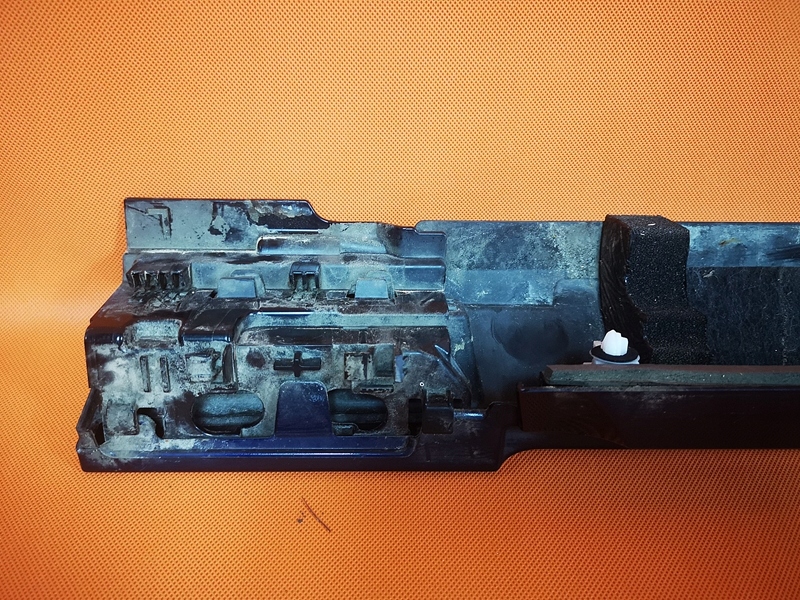 Audi a8 4n4 long накладка молдинг порог левая lx5h 4n4853855 Киев