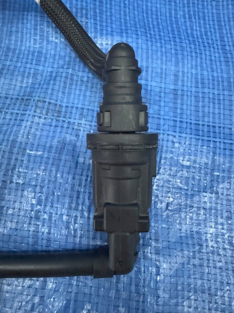 Клапан датчик паров топлива renault austral 1.2 e-tech автоматическая коробка передач Доставка