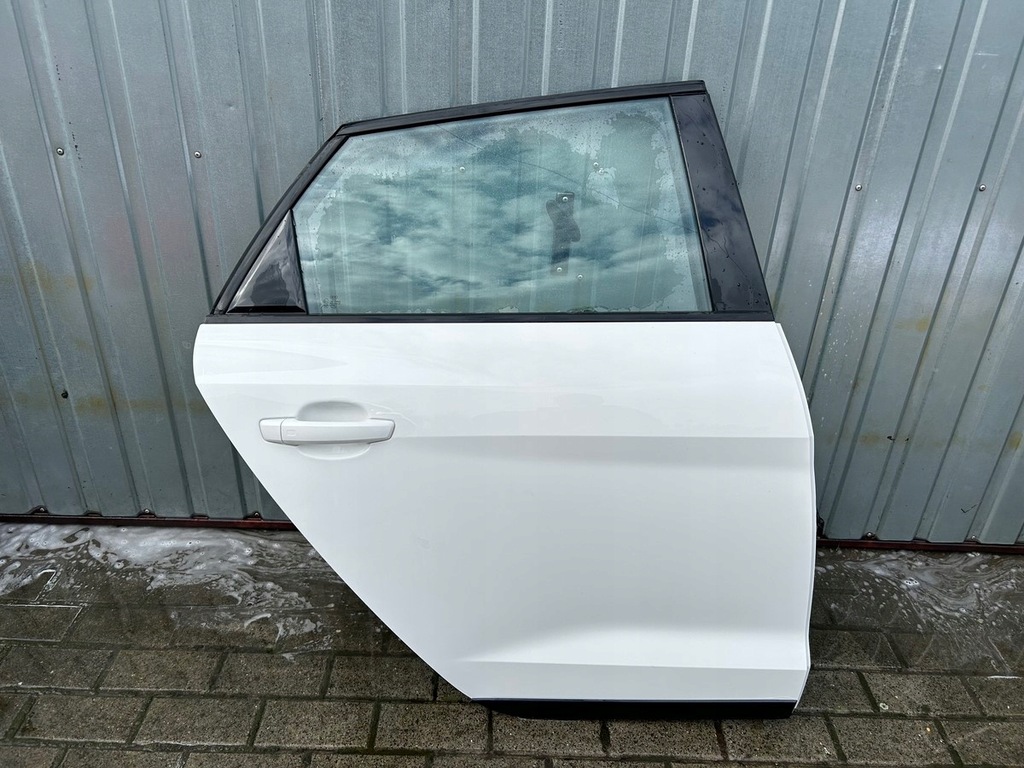 фото №1, Audi a1 82a citycarver двері праве задня задні w колір повний