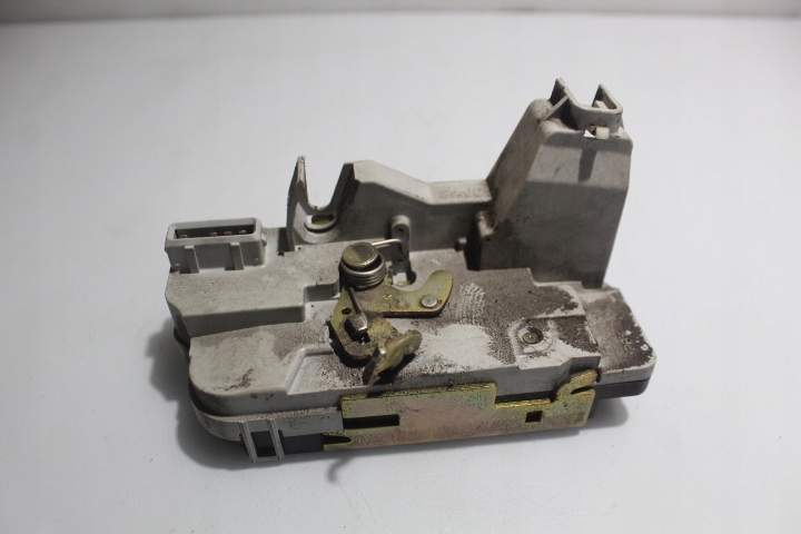 фото №1, Замок правий задня двері peugeot 307 i