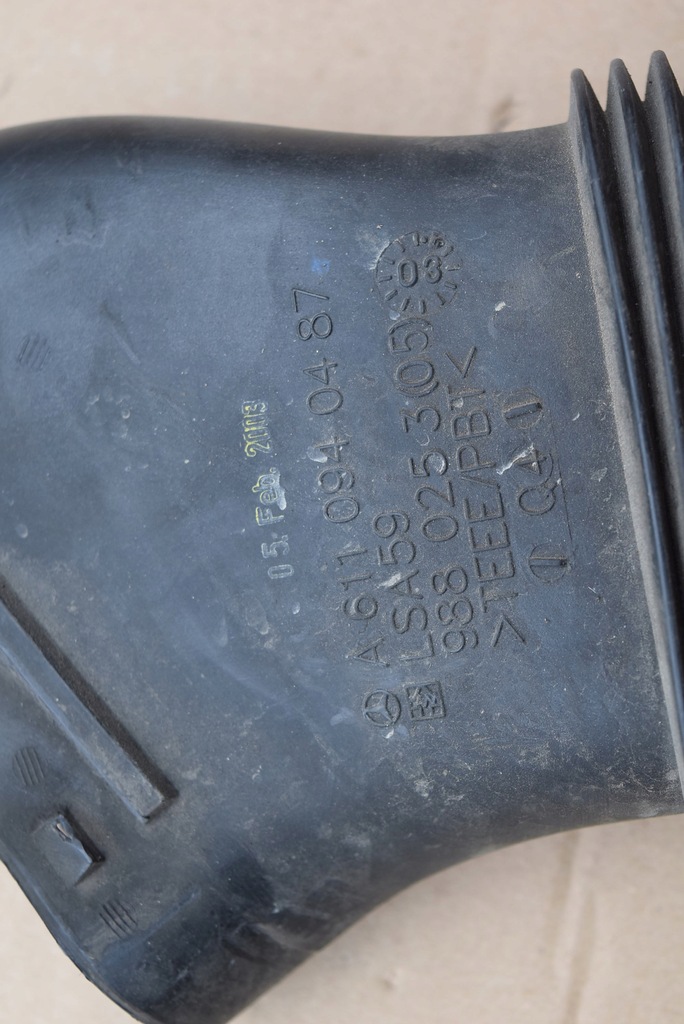 фото №3, Mercedes w211 2.2 cdi труба повітрозабірник повітря