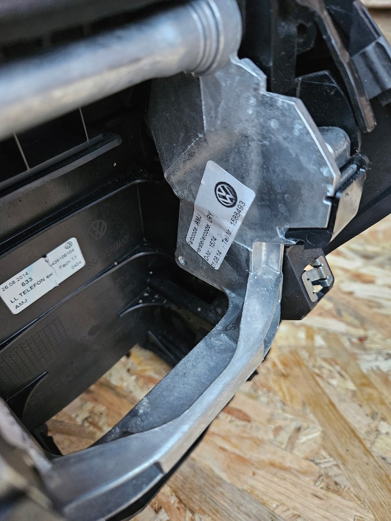 фото №9, Підлокітник vw golf vii 7 матеріал usb