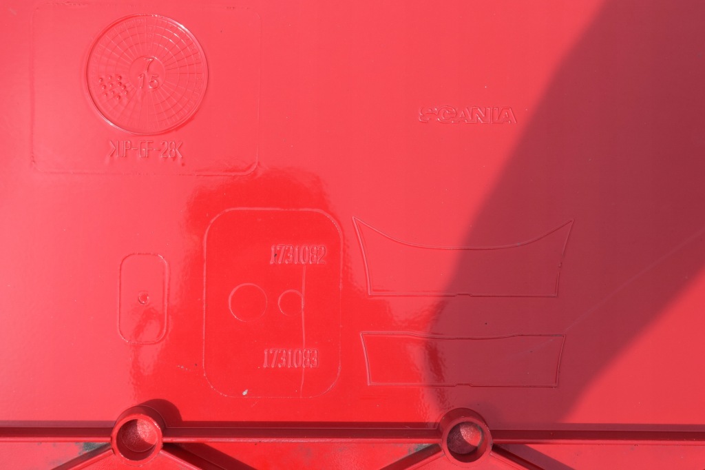 Ветровик верхний кровельная scania topline оригинал Доставка