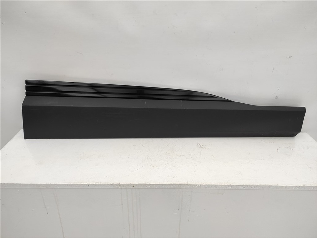 фото №1, Молдинг двері правий перед audi e-tron etron 4ke