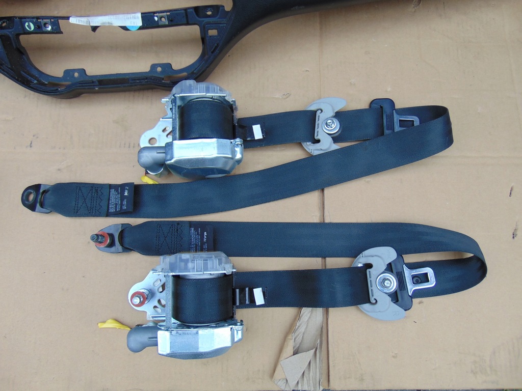 фото №12, Hyundai i20 lift 12- консоль комплект подушка безпеки ремені 569001j500