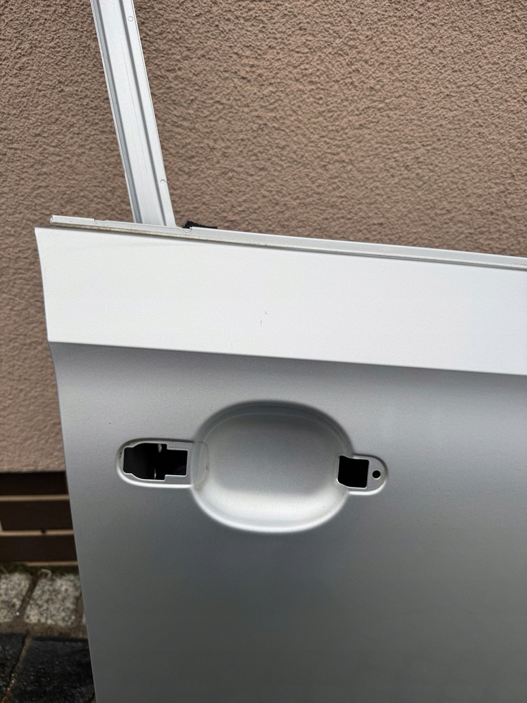 фото №2, Дверь правый перед передние skoda rapid 5ja