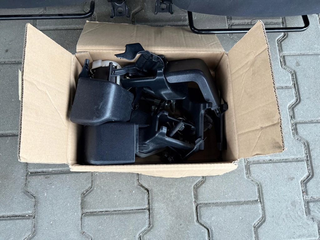 фото №12, Toyota rav 4 iv 12-18 сидіння заднє сидіння ремені оббивка двері накладки