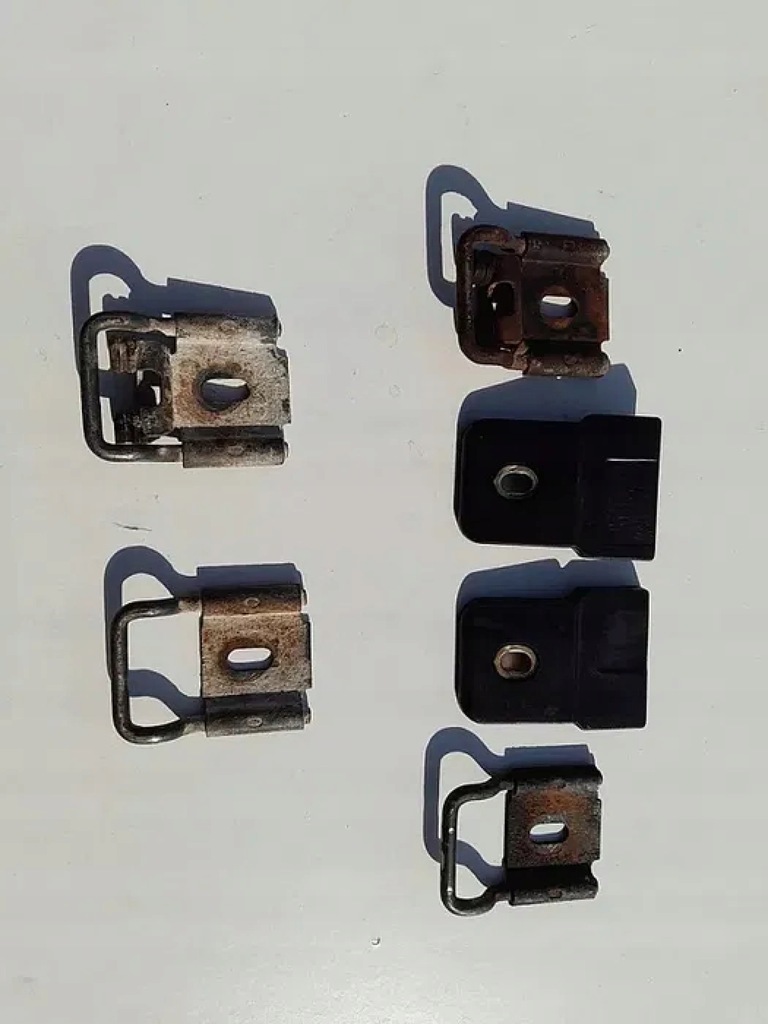 фото №1, Направляющая засов дверь задняя master ii movano