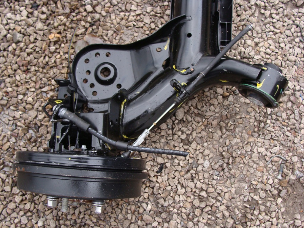 фото №4, Балка oś задняя ford puma mk2 l1tc-5k952-af барабан