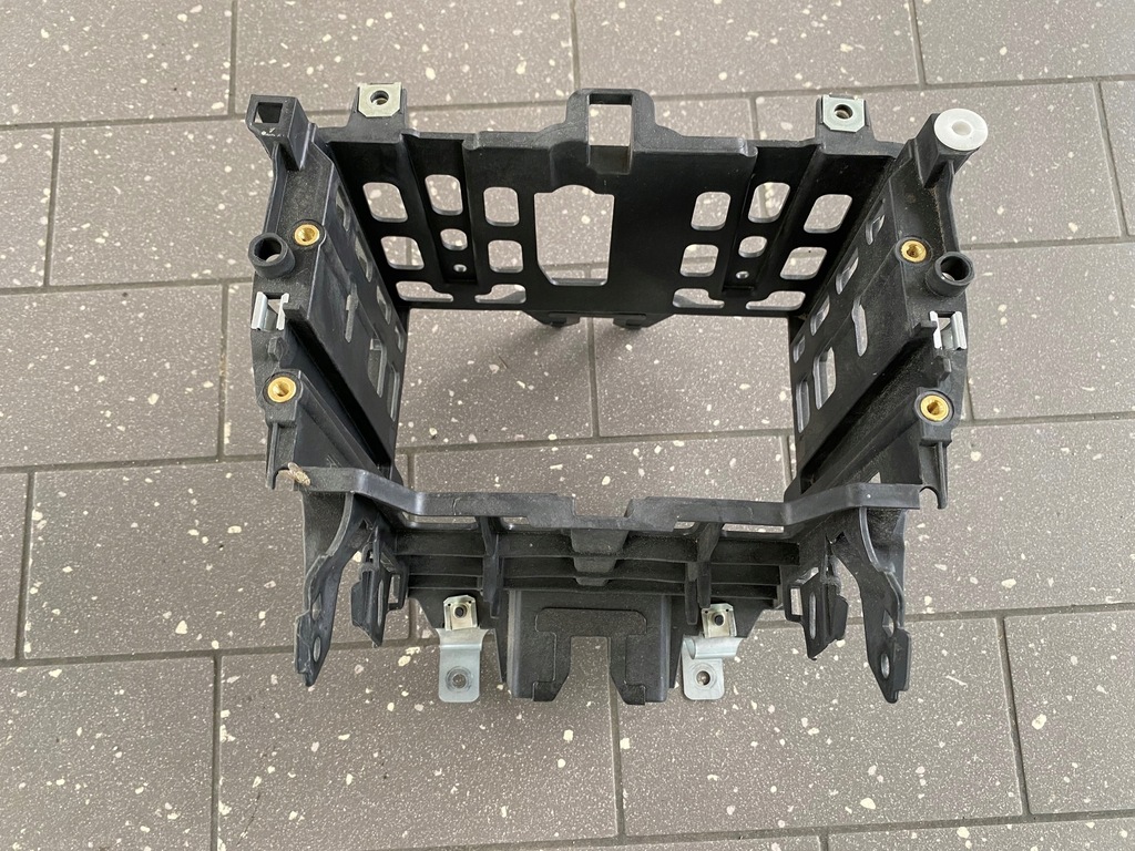 фото №1, Кронштейн навігації радіо pcm 3.1 porsche 911 991