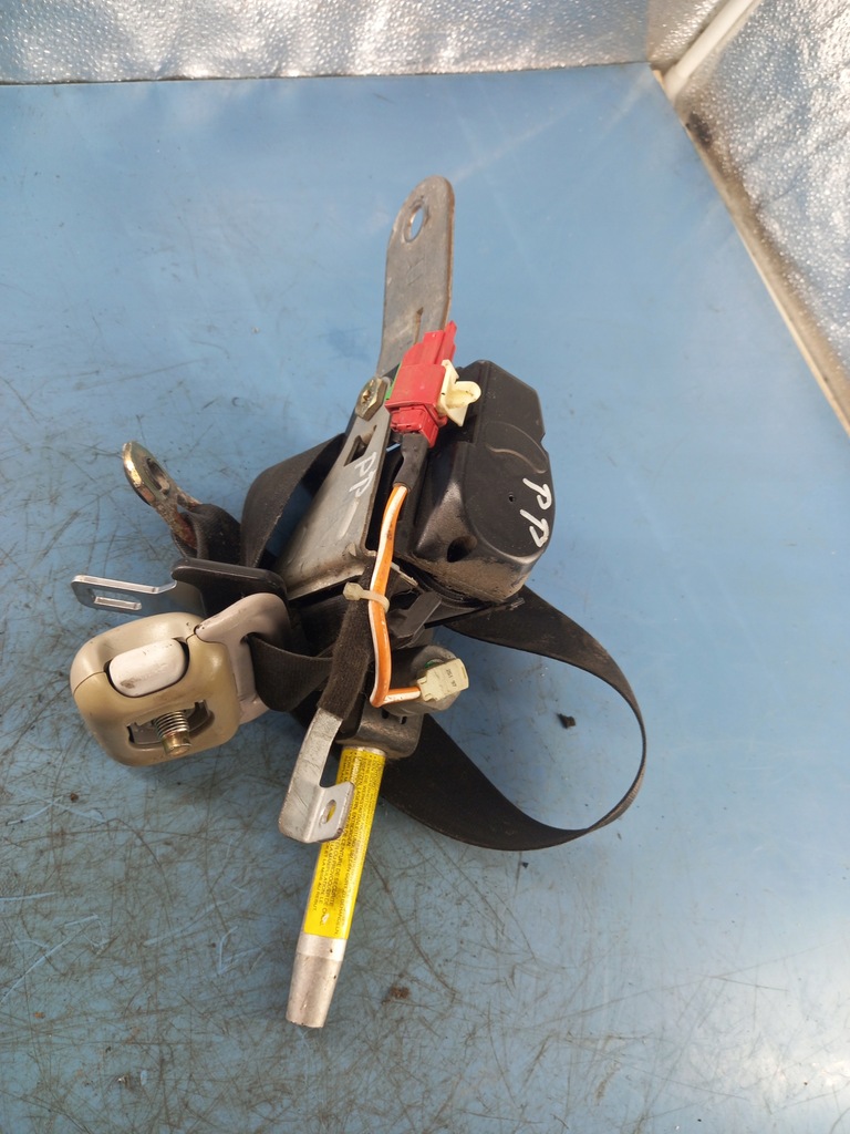 фото №1, Pas правый перед mitsubishi carisma 97r hb