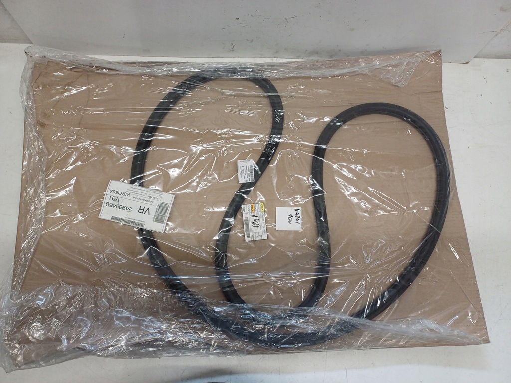 фото №2, Vw t-roc t roc 17- прокладка кузовна двері права перед 2ga867912c nowa