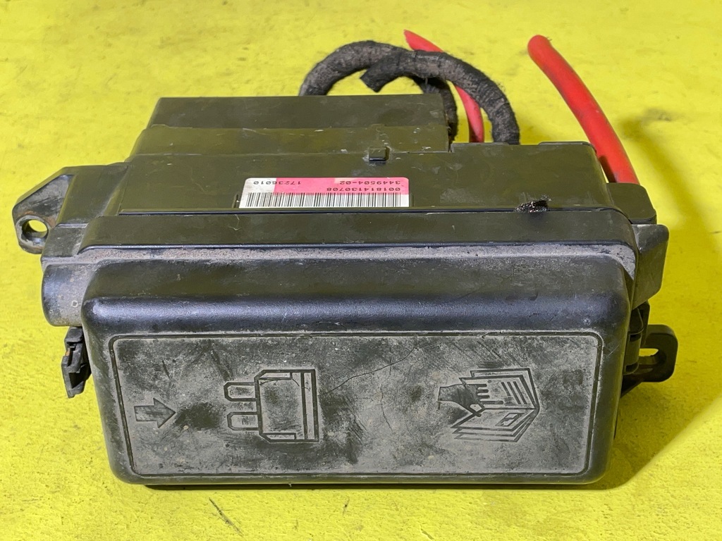 фото №1, Mini cooper r56 - коробка предохранителей