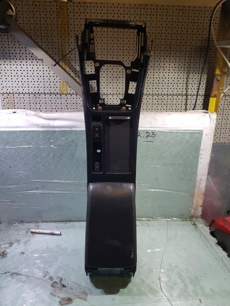 фото №1, Тунель середній підлокітник vw passat b8