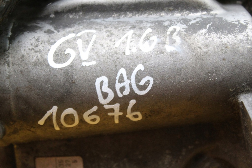 фото №10, Корпус распределительного вала a3 8p golf v 1.6 bag 03c109211e