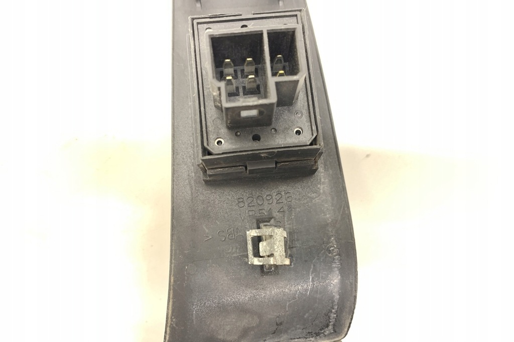 фото №7, Кнопка керування вікон задніх лівих двері jeep