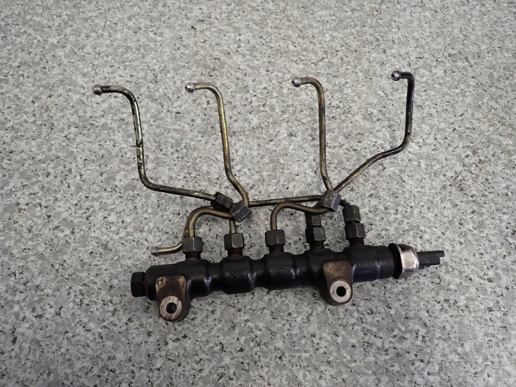 фото №3, Mazda 2 mazda2 1.4 дизель 03-07 молдинг впрыскная