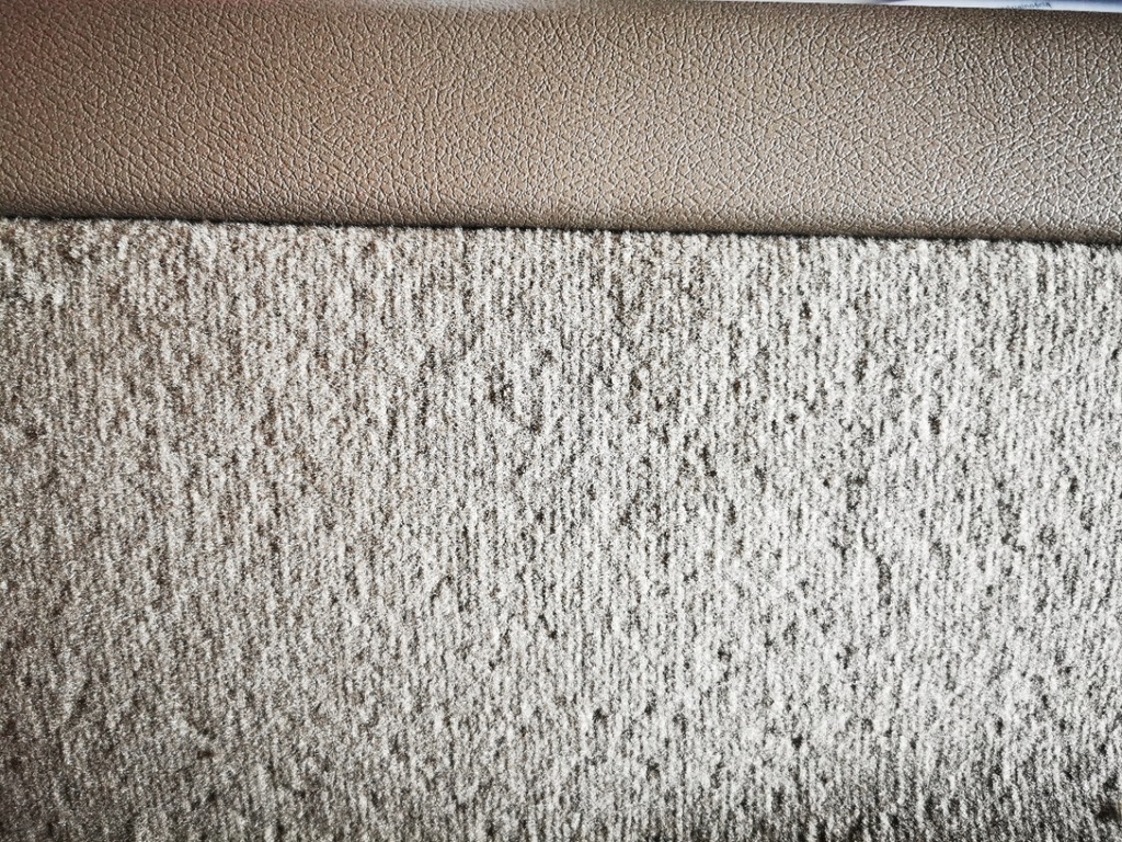 фото №8, Обшивка правий багажника volvo v70 01-07 39894335