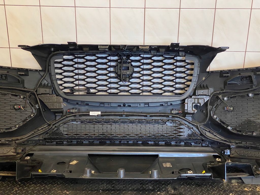 фото №14, Бампер перед jaguar f-pace x761 lift 1au grey r-dynamic камера+ радар