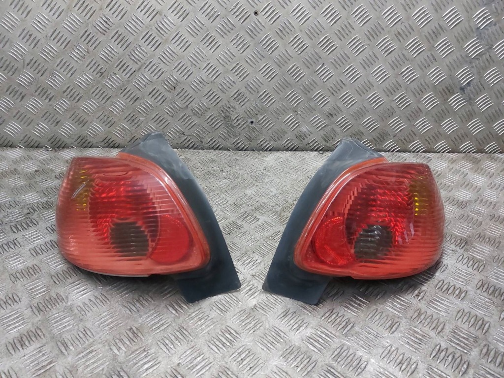 Купити Лампа лівий задній + правий задній peugeot 206 i lift hb 5d