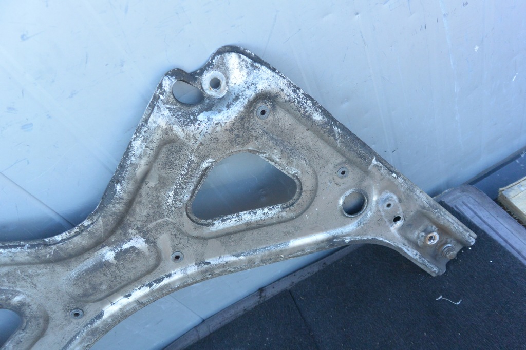 фото №6, Кронштейн балка перед maserati quattroporte ghibli