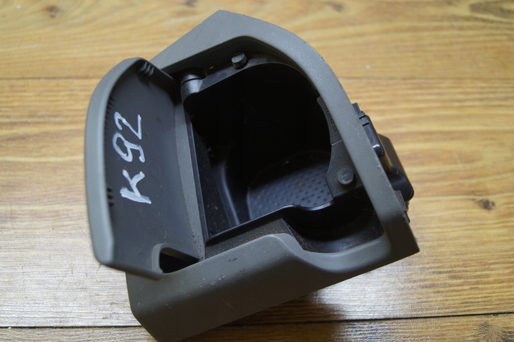 фото №8, Кронштейн na кружка левый nissan x-trail t31 68431jg00a